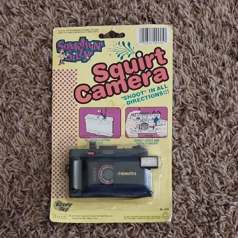 Vintage Somethin' Silly Squirt Camera Toy - Never Opened